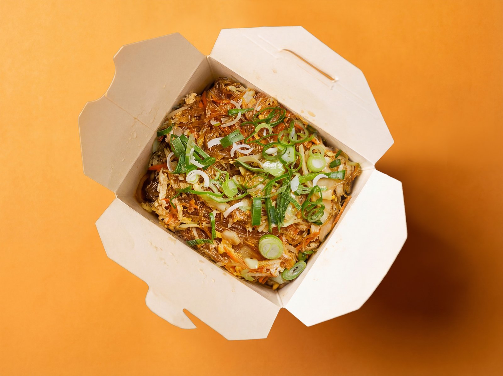 Gallery image Üvegtészta tojással és zöldségekkel